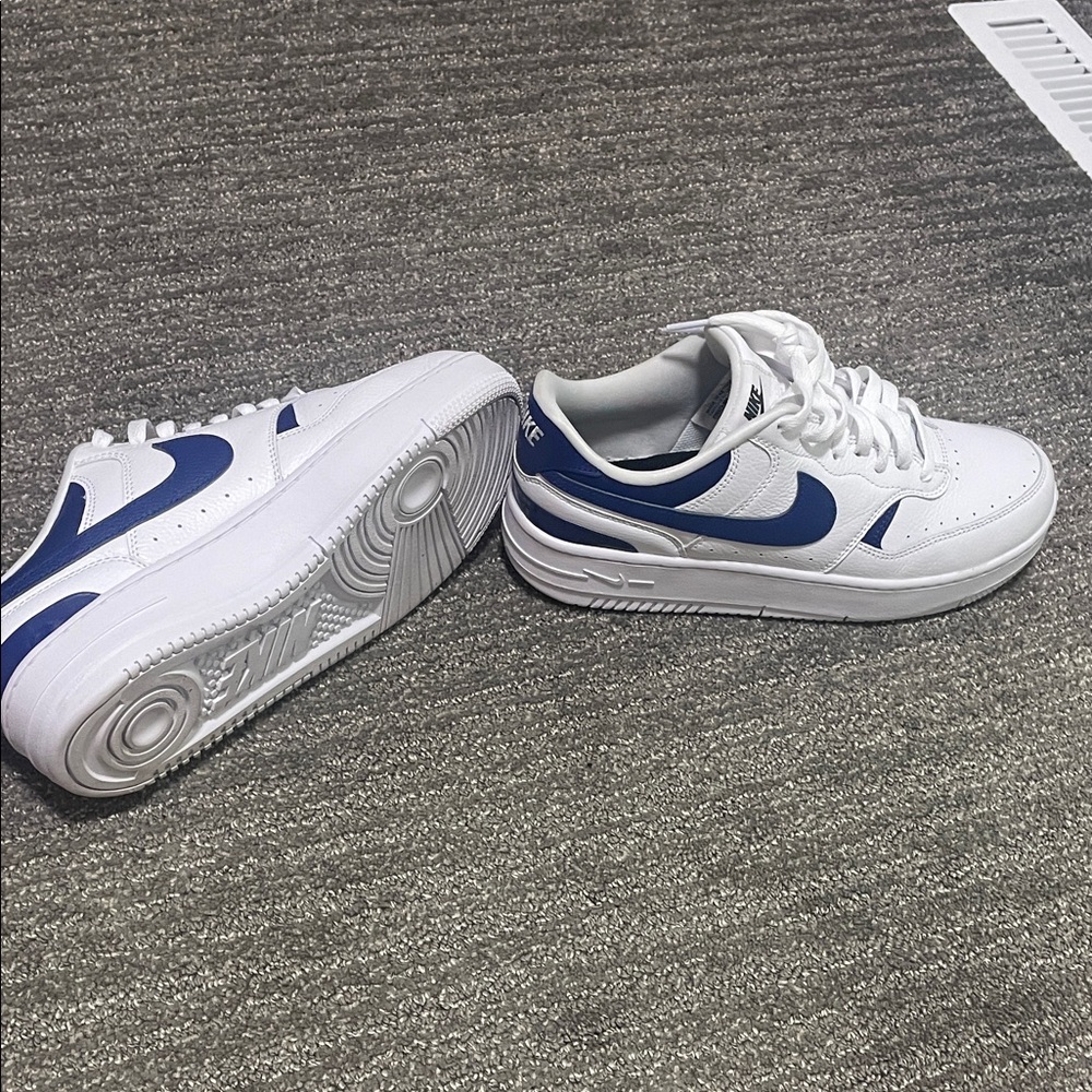 Nike White and Blue Sneakers